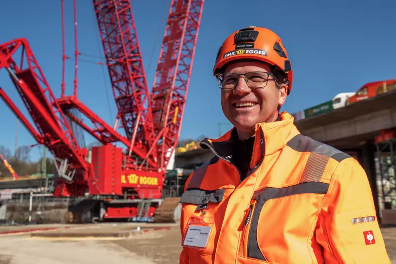 …sagt Geschäftsführer Michael Egger, der zum Auftakt der Arbeiten in Ulm selbst vor Ort war.