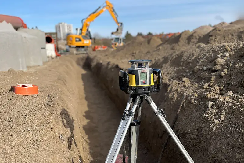 Der Leica RUGBY Rotationslaser sorgt für genaue Nivellierarbeiten