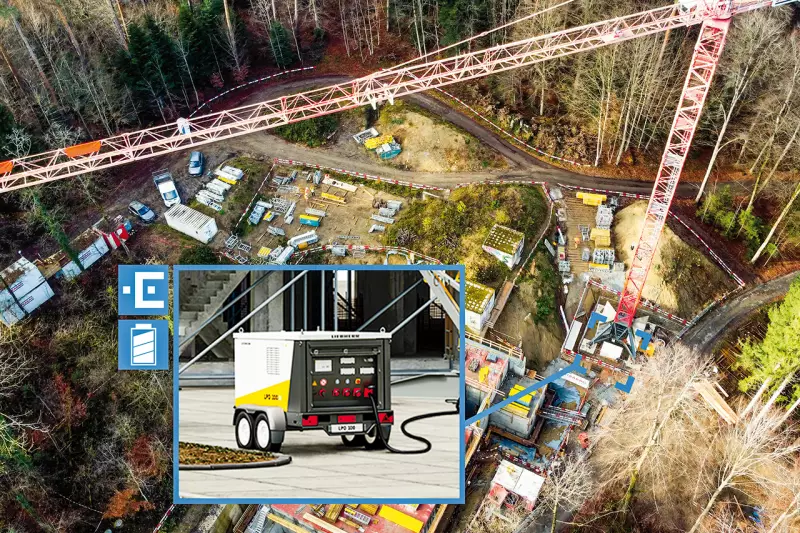 Beim Ausbau eines Trinkwasserreservoirs nahe des Zürichsees versorgte der LPO 100 Kran und Baustellentechnik zuverlässig mit Strom. Ein zusätzliches Dieselaggregat war während der gesamten Bauphase nicht erforderlich. Quelle: Liebherr