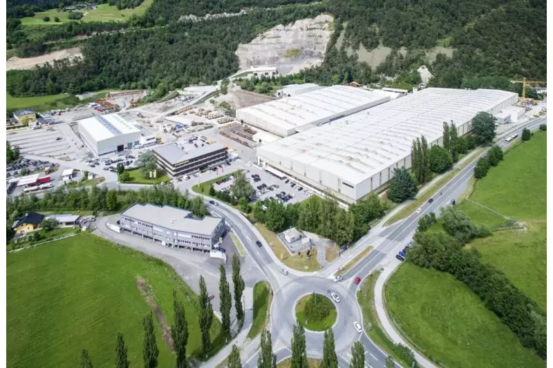 2017 fertigte das Liebherr-Werk in Telfs auf 170.000 m² insgesamt 810 Geräte. 2018 wird sich diese Zahl – auf gleicher Fläche – mehr als verdoppeln.