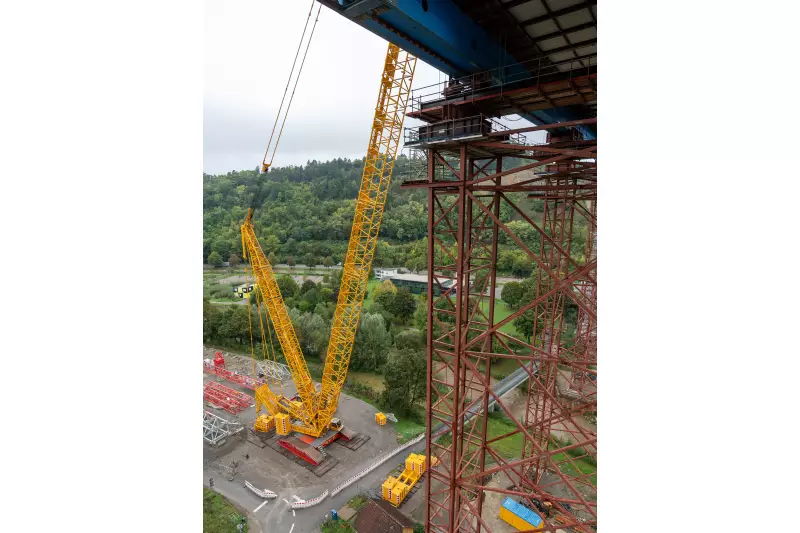 Ohne die Liebherr-Innovationen VarioTray und V-Frame wäre der Einsatz nicht möglich gewesen.