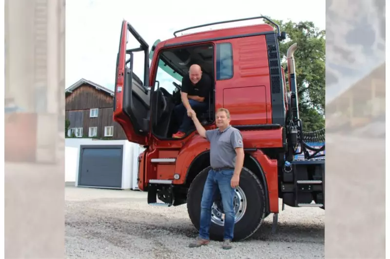 (V.l.) Manfred Zwick und Manfred Leopold. Leopold ist seit 33 Jahren bei der Firma MAN.