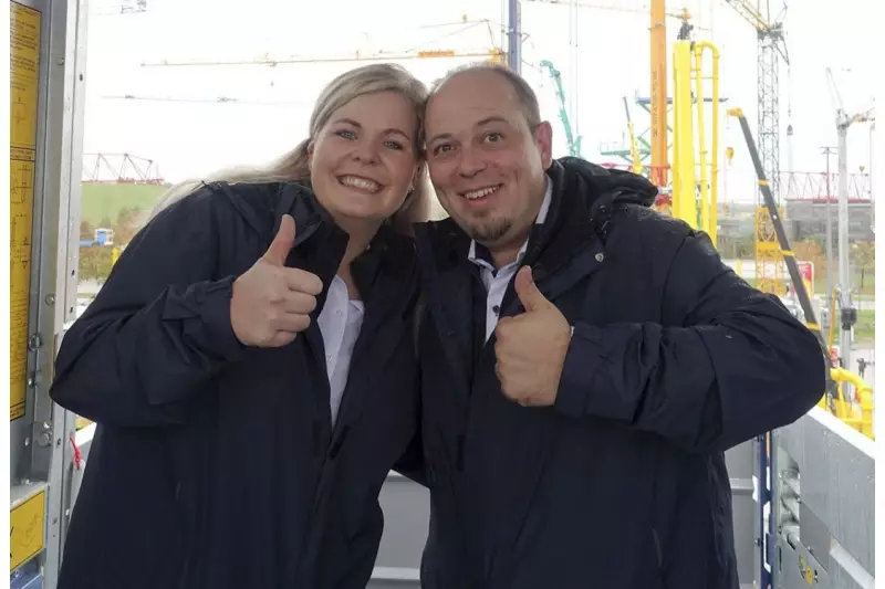 Unter dem Motto „FEEL THE REALITY – virtual.digital.original“ präsentierte sich der Bau- und Industrieaufzughersteller Geda auf der Weltleitmesse in München. Charlotte Wilkenloh und Jürgen Deffner hatten auf eine erfolgreiche Messe gehofft und waren mit der Qualität des Fachpublikums sehr zufrieden. Quelle: Treffpunkt.Bau