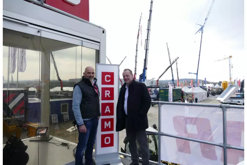 Auf Wachstum stehen die Zeichen bei Cramo. Dirk Schlitzkus (r.), Vorsitzender des Vorstands Cramo Central Europe, und Christian Heigl, Managing Director Cramo Austria, empfingen uns auf der Dachterrasse ihres Messestands.