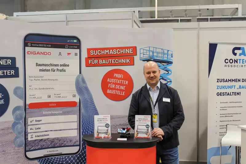 Marc Isele, Leitung Marketing & Vertrieb bei Digando, präsentierte die neuen Softwarelösungen für Vermieter von Bautechnik. Mit ihnen können Kunden ihre Bautechnik einfach, komfortabel und 24/7 direkt online buchen. Quelle: Treffpunkt.Bau
