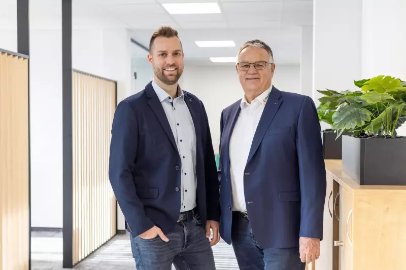 Daniel Wild (links), ist nun Geschäftsführer der Max Wild GmbH. Sein Vater Roland Wild wird das Unternehmen weiterhin als Gesellschafter beraten.