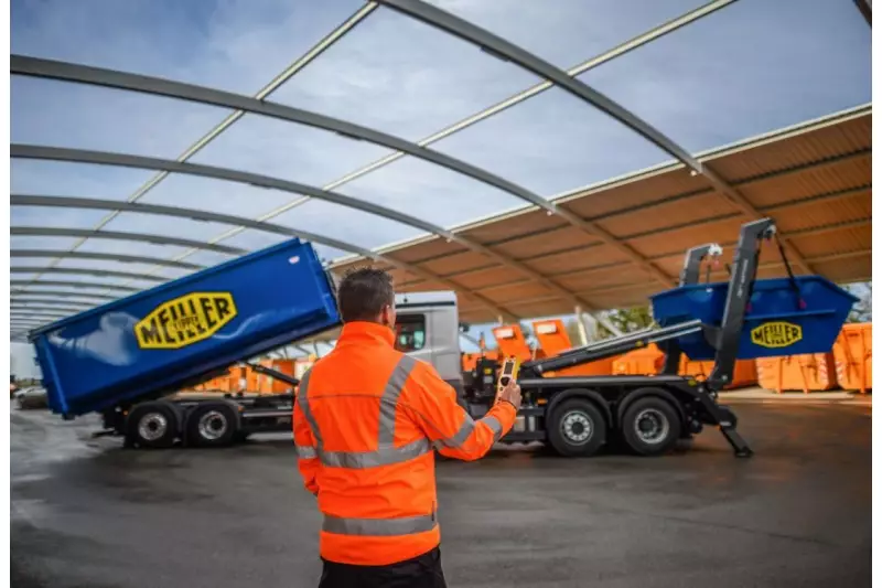 Containerwechselsysteme mit Funkfernsteuerung isar control.