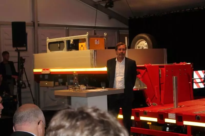 Verkaufsleiter Han Rekers führte durch die
Präsentation.