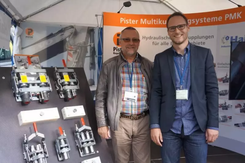 Ulrich und Christian Hain, die Profis für Multikupplungen, zeigten auf
der Nordbau Kupplungen für Anwendungen bis zu 450 bar.