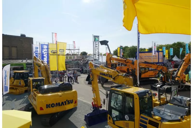 Die GP Baumaschinen GmbH Halle präsentierte als Komatsu-Händler fünf Neuheiten. Ein Highlight waren die Komatsu Kettenbagger mit Hybridtechnologie, die durch Umweltfreundlichkeit und Kraftstoffeffizienz überzeugen.