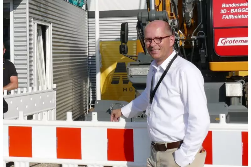 Ab 2020 greifen BIM-Methoden für den Verkehrswege- und Infrastrukturbau. Einen Überblick über die Veränderungen auf der Baustelle und über den Nutzen für den Bauunternehmer vermittelte das Team um MOBA Geschäftsführer Andreas Velten.