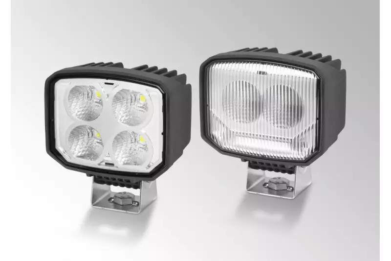 FORVIA HELLA erweitert sein Produktionsnetzwerk für das Land- und Baumaschinensegment. Arbeitsscheinwerfer wie beispielsweise die Power Beam S‑Serie können künftig auch im Werk Guadalajara, Mexiko, gefertigt.