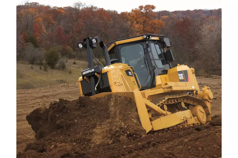 Ein technischer Meilenstein kam zur bauma 2010: die Cat Raupe D7E mit dieselelektrischem Antrieb.