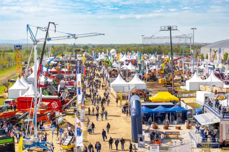Das nahezu ausgebuchte Freigelände und ein vielfältiger Ausstellermix spiegeln die derzeitige Marktdynamik wider.