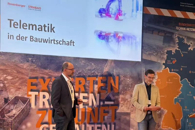 Christian Meschnig, CEO Rosenberger Telematic und Dipl.-Ing. Christoph Kellner, Projektmanagement Telematik Strabag BMTI gemeinsam auf der Bühne des VDBUM Großseminars.