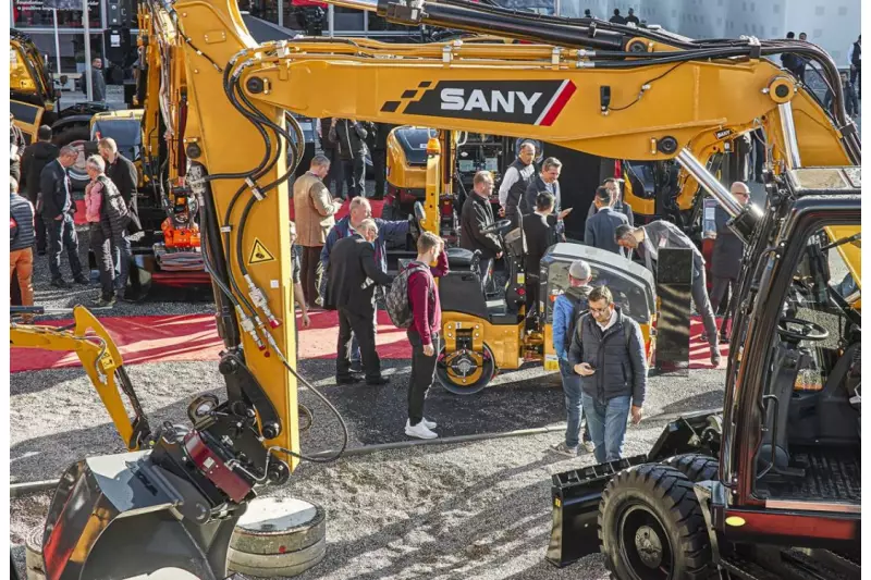 Full House: Der über die gesamte Ausstellungsdauer gut besuchte Sany Messestand zeigte das große Interesse der Besucher.