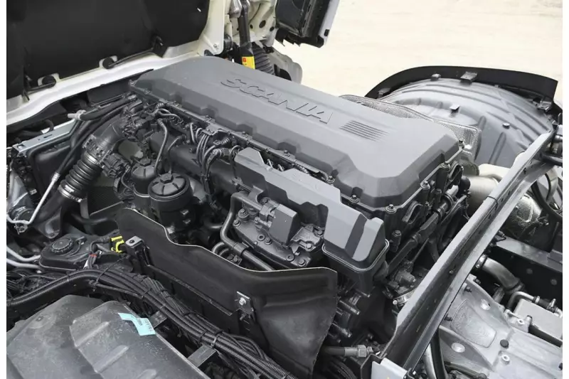 Die neue Super-Motorengeneration gibt es mit vier Leistungsstufen von 420 bis 560 PS. Stärker ist nur der Scania V8 mit bis zu 770 PS.