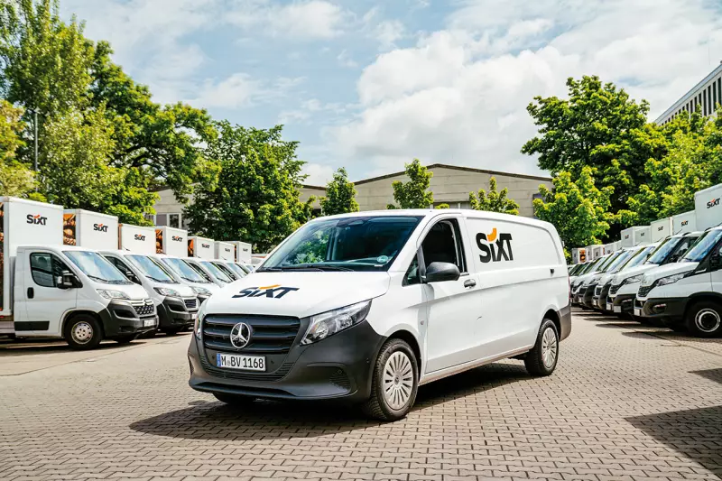 Kurze Abstimmungswege und klar definierte Prozesse sind entscheidend, wenn Fahrzeuge im Projektgeschäft schnell einsatzbereit sein müssen. Sixt Van & Truck richtet seine Lösungen darauf aus, kurzfristige und planbare Einsätze gleichermaßen abzubilden. Quelle: Sixt Van & Truck