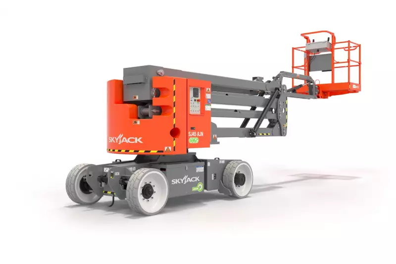 Die nur 1,5 m schmale SJ45 AJN bietet ausgezeichnete Handlingeigenschaften auch auf engstem Raum.