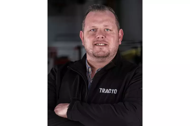 Holger Kunze, Tracto Pipe Bursting Center. Kontakt: Tel.: +49 3334 450-70, E-Mail: holger.kunze@tracto.com


