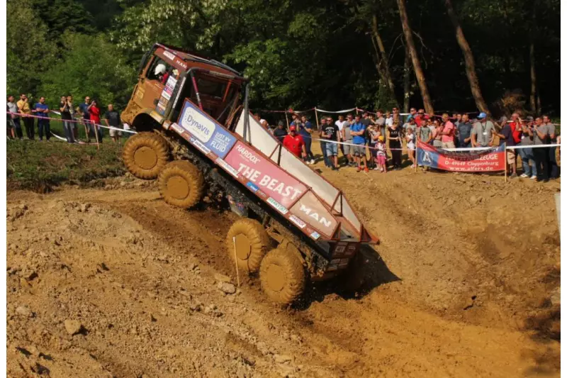 Beim ersten Lauf im kroatischen Rakov Potok sicherte sich das HS-Schoch-Hardox-Truck-Trial-Team mit 1.000 Punkten Vorsprung den Sieg.