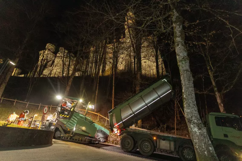 Gefälle und Steigungen: Aufgrund der schwierigen Bedingungen entschied sich das ausführende Bauunternehmen für den Einsatz des leistungsstarken Strich-5-Fertigers von Vögele.