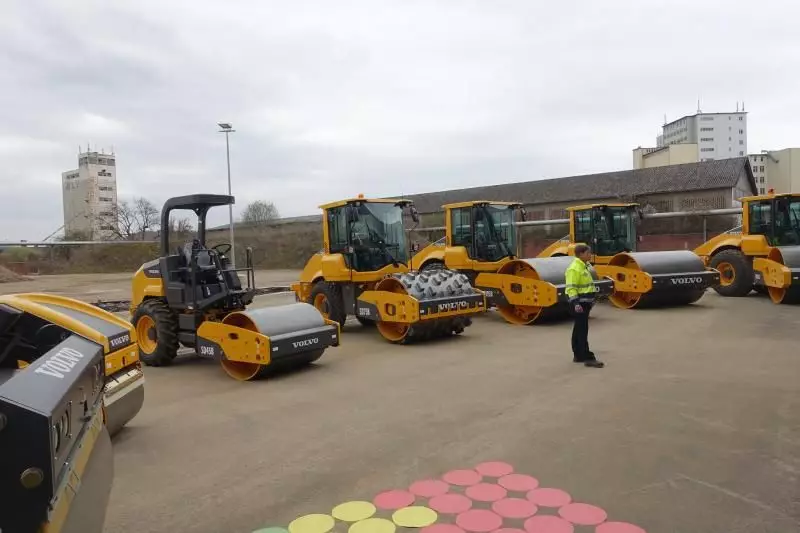 Zum Portfolio gehören sieben Erdbau- und zwei Asphaltwalzen-Modelle.