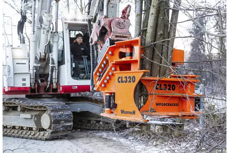 Nicht nur Holzspaltzangen heißen Woodcracker, den Markennamen führen fast alle Westtech-Produkte. Hier der neue  Fällkopf Woodcracker CL320. Quelle: Westtech