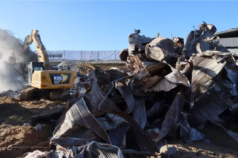 Stahl wurde von Beton getrennt, der auf der Recyclinganlage des Unternehmens aufbereitet wurde.