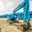 Die neue Kobelco Europazentrale in Lelystad umfasst auch einen 3.500 m² großen und 5 m tiefen Vorführbereich, der praxisnahe Maschinentests ermöglicht. Quelle: Treffpunkt.Bau