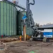 Das Ramm- und Bohrgerät LRB 19 und der Rüttler LV 23 von Liebherr sind für Rammarbeiten perfekt aufeinander abgestimmt.