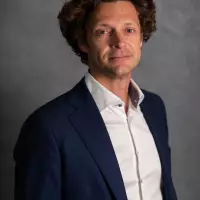 Kristoff Van Rattinghe Co-founder & CEO