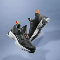 Solid Gear kombiniert beim neuen Sonar WRP Low sportliches Design mit dem BOA PerformFit Wrap-System, das eine präzise und stabile Passform für höchste Sicherheit und Komfort ermöglicht.