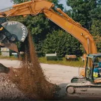 Recycling mit einem FlipScreen EX85
Recycling mit einem FlipScreen EX85