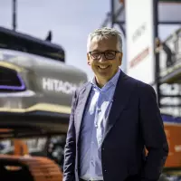 Francesco Quaranta ist Präsident und CEO von Hitachi Construction Machinery Europe. Francesco Quaranta ist Präsident und CEO von Hitachi Construction Machinery Europe.