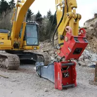 Hält auch bei den starken Kräften eines Hydraulikhammers: Der SQ70 von Lehnhoff
Hält auch bei den starken Kräften eines Hydraulikhammers: Der SQ70 von Lehnhoff