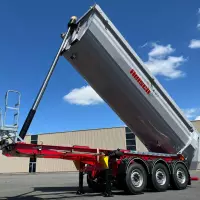 Die Reisch GmbH führt unter der Verantwortung von Artur Neubauer einen neuen Premium-Standard für Stahlrahmen ein, der Strahlen, Metallisieren, Grundieren und Lackieren zu einem mehrstufigen Korrosionsschutzsystem kombiniert. Ziel sind eine deutlich höhere Lebensdauer, bessere Reparierbarkeit, geringere Wartungskosten sowie ein nachhaltigerer Werterhalt, abgesichert durch eine 5-Jahres-Garantie auf den Korrosionsschutz. Die Reisch GmbH führt unter der Verantwortung von Artur Neubauer einen neuen Premium-Standard für Stahlrahmen ein, der Strahlen, Metallisieren, Grundieren und Lackieren zu einem mehrstufigen Korrosionsschutzsystem kombiniert. Ziel sind eine deutlich höhere Lebensdauer, bessere Reparierbarkeit, geringere Wartungskosten sowie ein nachhaltigerer Werterhalt, abgesichert durch eine 5-Jahres-Garantie auf den Korrosionsschutz.